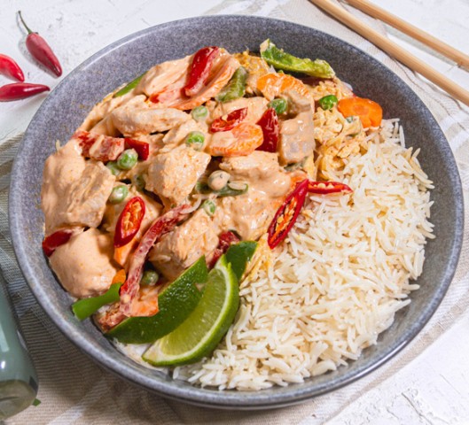 PUMPED - Thai Red Chicken Curry with Rice